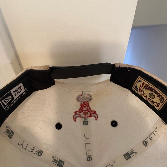 Chicago Bulls NBA Hollywood Classic NEW ERA Special Patterns Brim Hat - Picture 5 of 5